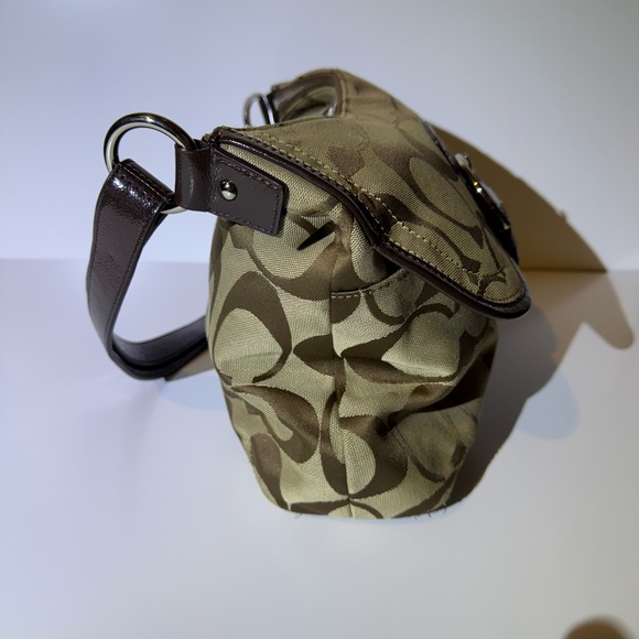 Coach Brown and Tan Shoulder Bag - Picture 4 of 5